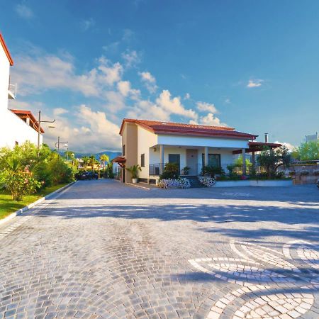 Villa Dei Cesari Bed & Breakfast Santa Maria La Carità Dış mekan fotoğraf