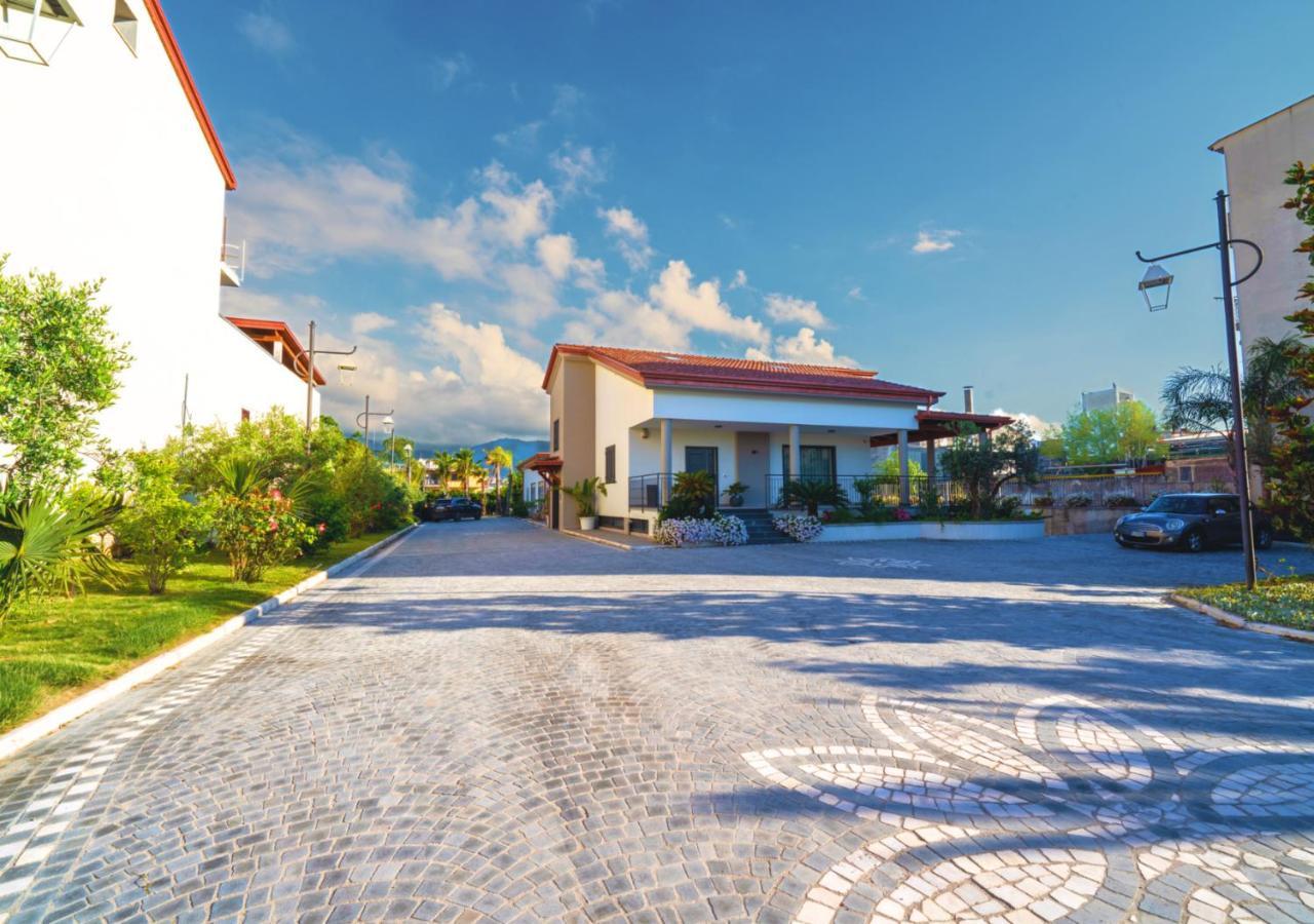 Villa Dei Cesari Bed & Breakfast Santa Maria La Carità Dış mekan fotoğraf
